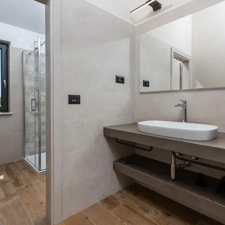 Frida In Vizinada, Porec By Istrabook *