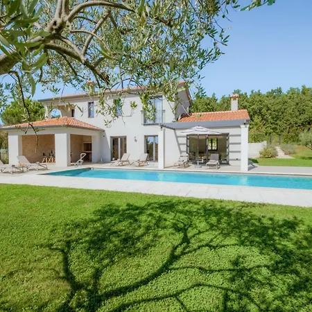 Frida In Vizinada, Porec By Istrabook Villa Vranje Selo