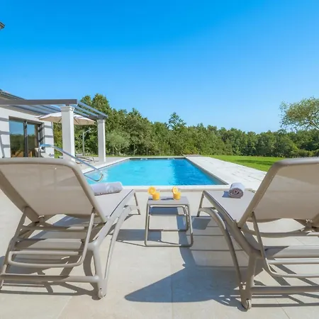 Villa Frida In Vizinada, Porec By Istrabook
