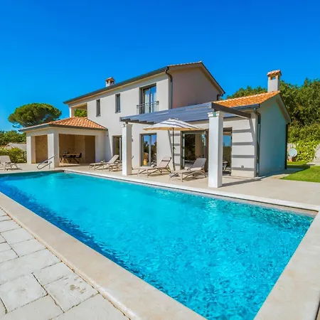 Frida In Vizinada, Porec By Istrabook Villa Vranje Selo