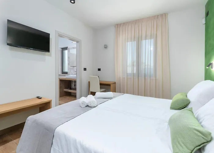 Frida In Vizinada, Porec By Istrabook Villa *