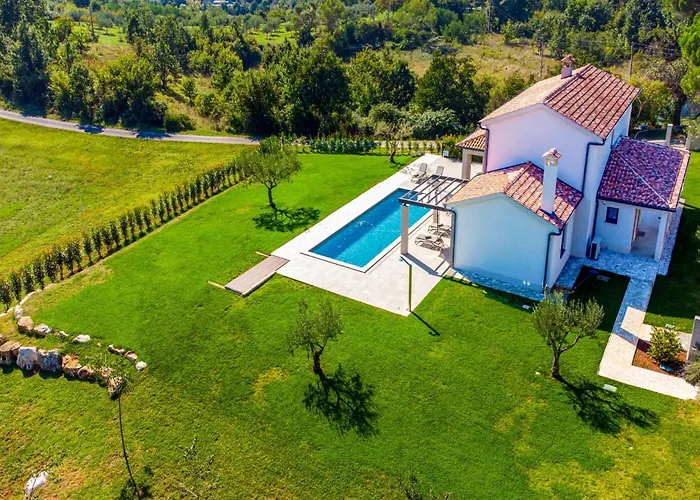 Frida In Vizinada, Porec By Istrabook Villa *